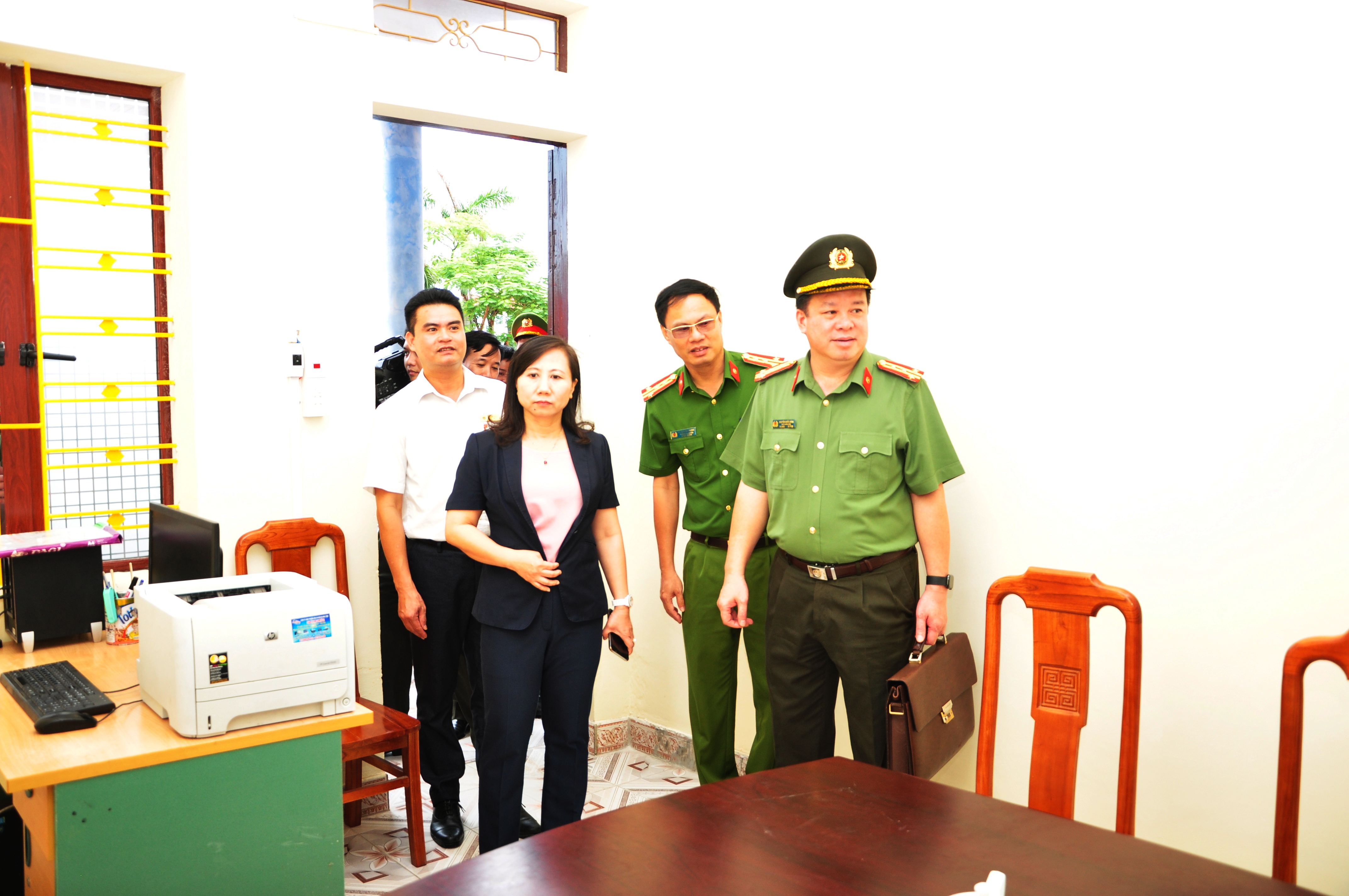 Đi đầu trong việc bố trí Công an xã chính quy tăng cường cơ sở